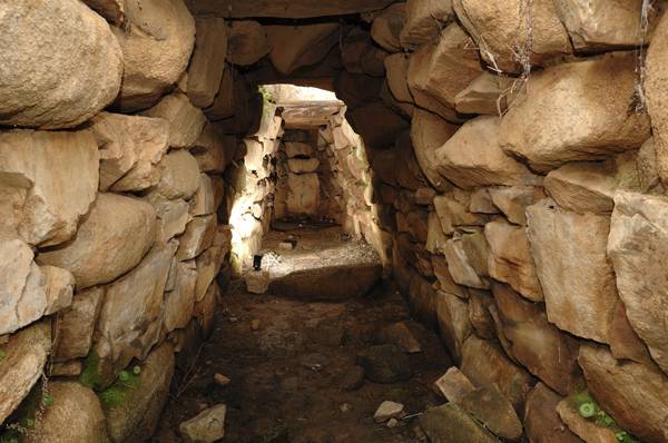La tomba dei giganti di San Cosimo